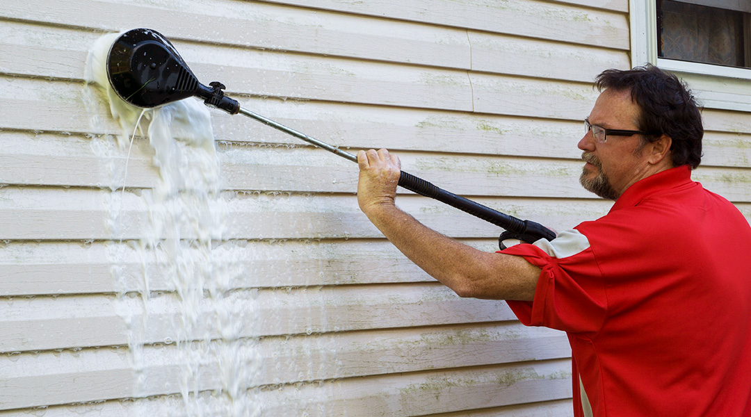 How To Clean Mold Off Vinyl Siding