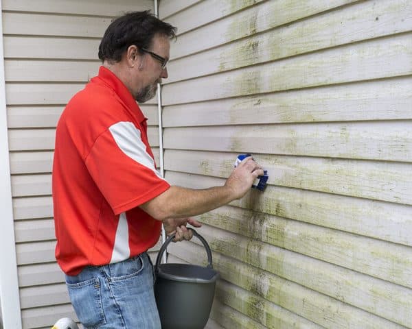 How To Remove Yellow/Orange Stains From Vinyl Siding